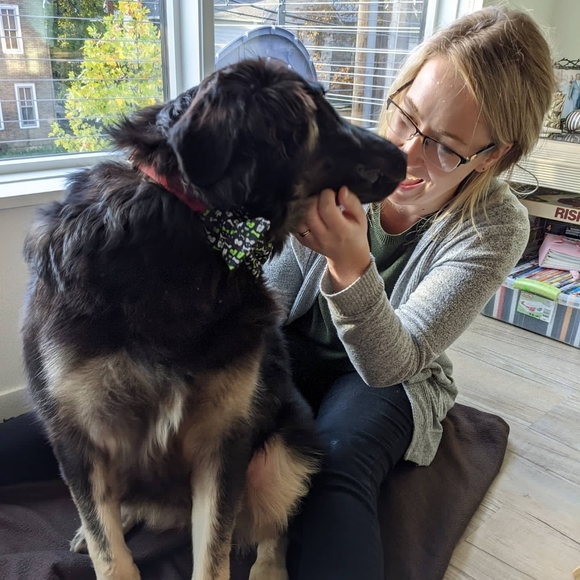 Meet your Posher, Heather - Picture 2 of 3